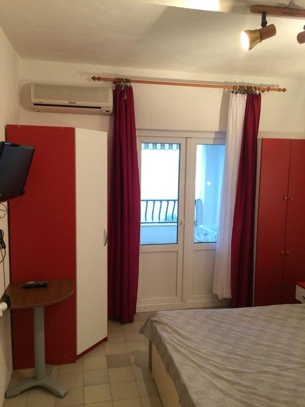 Apartments By The Sea Tucepi, Makarska - 2699 Room photo
